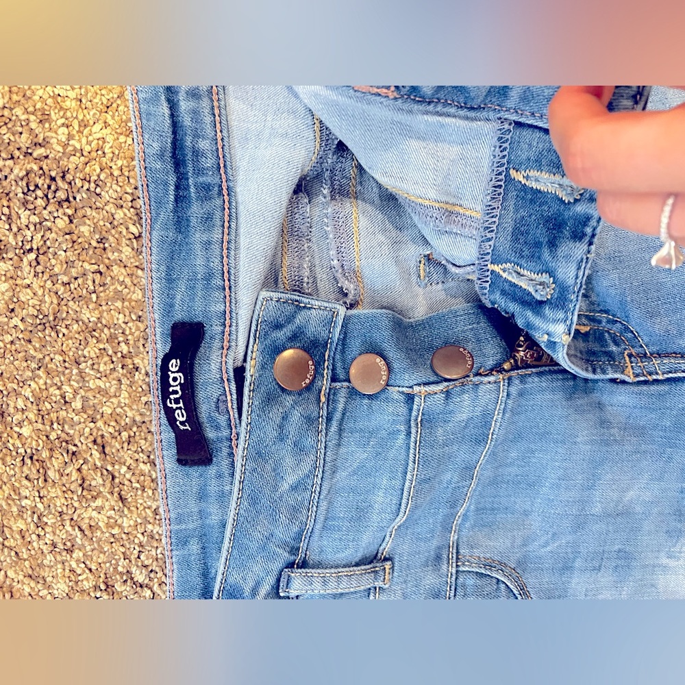 Jeans - Picture 2 of 5
